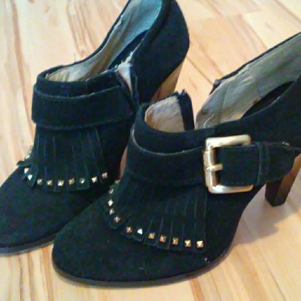 Michael Kors black and gold heels size 6